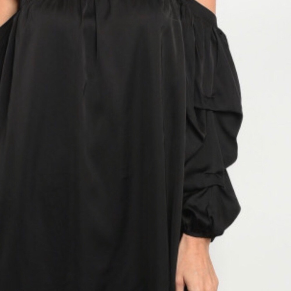 Fun and flirty off the shoulder black dress - Picture 4 of 5